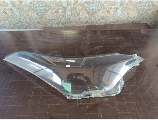 Фара основная правая 81130F4200 TOYOTA