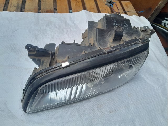 Блок фара левая Mazda Xedos 9