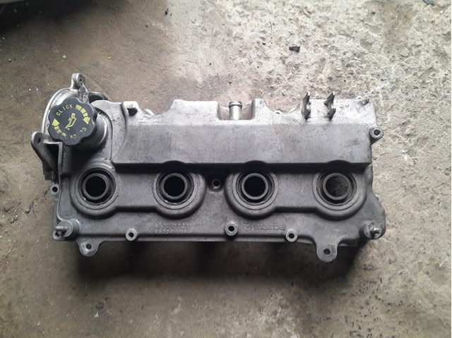 RF7J-10-220A Mazda Крышка клапанная