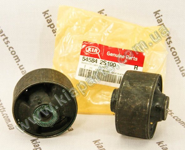 Сайлентблок переднего нижнего рычага 545843F600 HYUNDAI