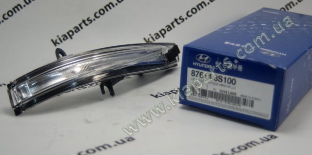 Повторитель поворота левого зеркала 876143S100 HYUNDAI