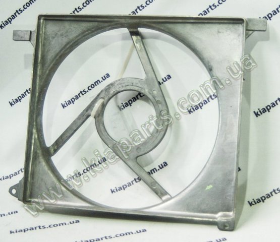 Кожух радиатора охлаждения 90299558 GM