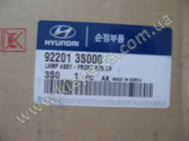 Противотуманная фара левая 922013S000 HYUNDAI