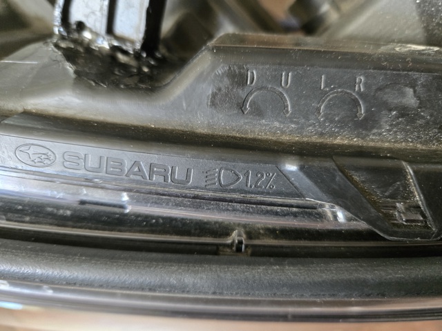 SUBARU 84001SJ060 Правая фара в наличии Тернополь