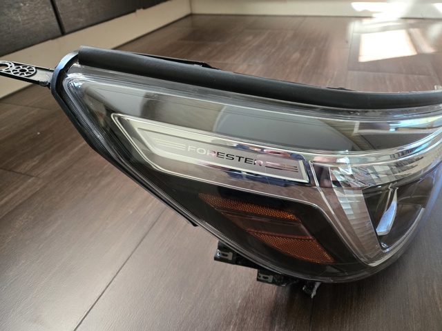 84001SJ060 SUBARU Фара правая купить в Одесса