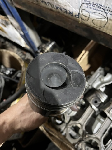 MAHLE 0101600 Поршень на 1 цилиндр в наличии Каменское