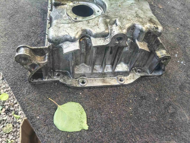 VAG 038103603AG Поддон двигателя в наличии Одесса