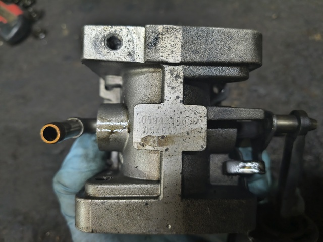 VAG 059131063D Регулирующая заслонка EGR в наличии Полтава