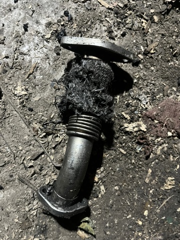 Патрубок системы рециркуляции отработавших газов EGR 059131525Q VAG