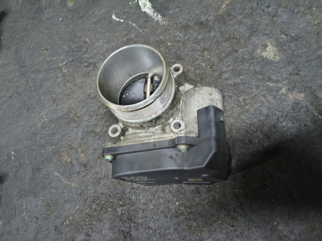 Заслонка воздушная 06F133062T VAG