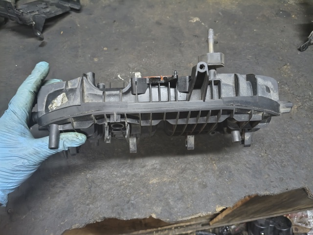 06L133201CM Коллектор впускной купить Ирпень
