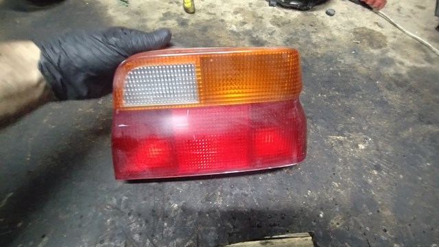 FORD 1052400 Фонарь задний правый в наличии Хмельницкий