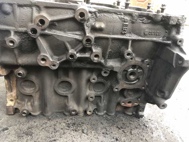 11010EB325 Блок цилиндров двигателя купить Запорожье