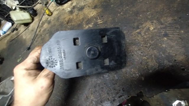 1102418 FORD Адсорбер купить в Хмельницкий
