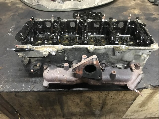 Головка двигателя 11039VC101 NISSAN