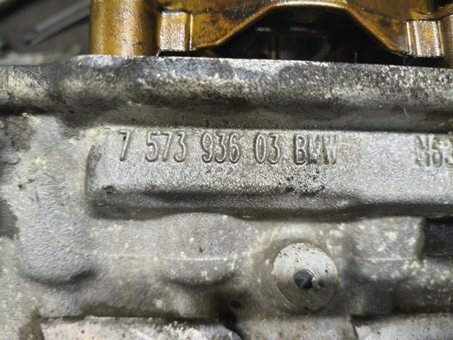 BMW 11127573937 Головка блока цилиндров (ГБЦ) левая в наличии Винница