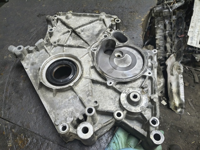 BMW 11148483806 Крышка мотора передняя в наличии Сумы