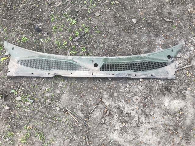 Балка крепления коробки передач 113317F000 NISSAN