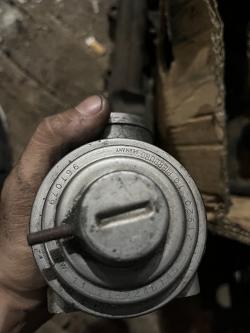 Клапан EGR системы рециркуляции отработавших газов BMW 5