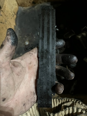 Успокоитель цепи ГРМ, верхний 13085AD210 NISSAN
