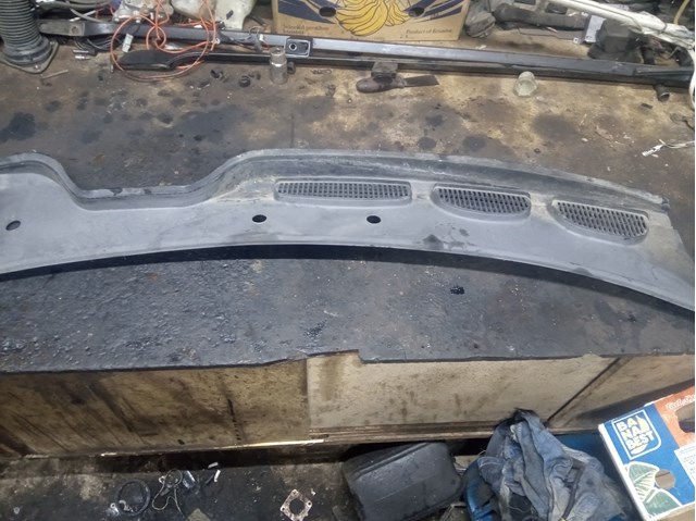 Водосток лобового стекла, жабо 1323252 FORD