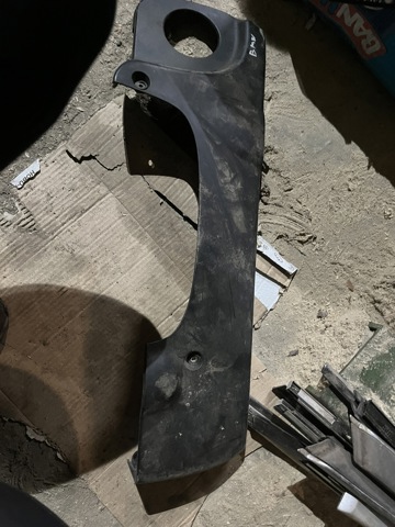 Крышка мотора декоративная Бмв 5