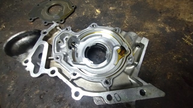 1464643 FORD Масляный насос купить в Ирпень