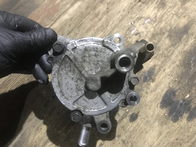 14650EB300 NISSAN Вакуумный насос купить в Каменское