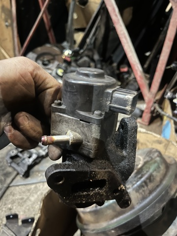Клапан EGR, рециркуляции газов 147102W200 NISSAN