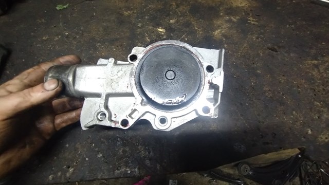 FORD 1517728 Помпа водяная (насос) охлаждения в наличии Харьков