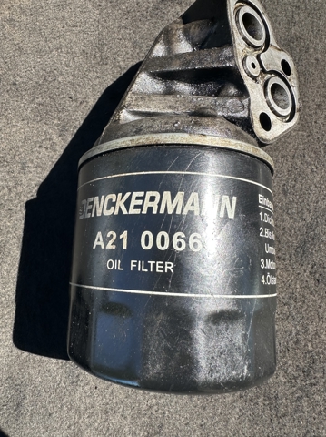 Корпус масляного фильтра 1560927010 TOYOTA
