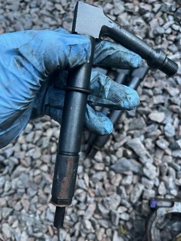 16600VK525 NISSAN Форсунка впрыска топлива купить в Николаев