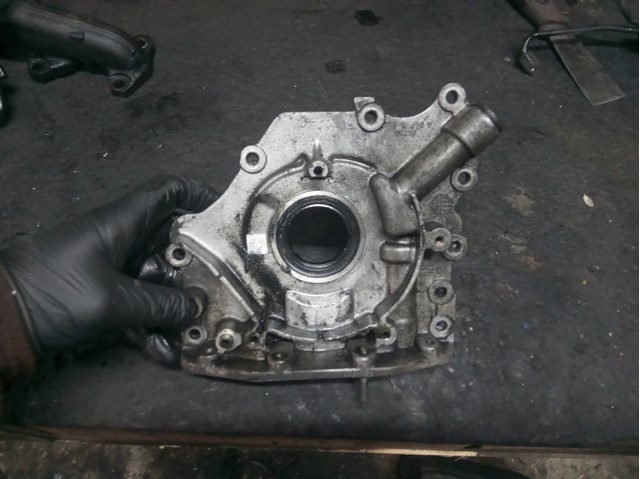 FORD 1720867 Масляный насос в наличии Ирпень