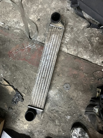 Радиатор интеркуллера Бмв 5