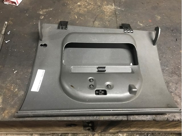 FORD 1815144 Крышка перчаточного ящика (бардачка) в наличии Одесса
