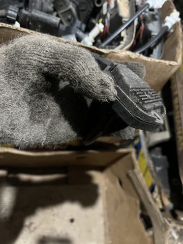 Датчик уровня масла двигателя Фольксваген Джетта 6