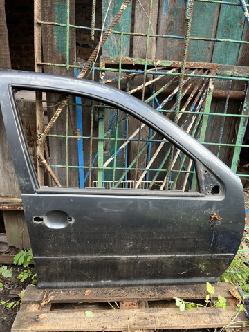 Пассажирская передняя дверь 1J4831056H VAG