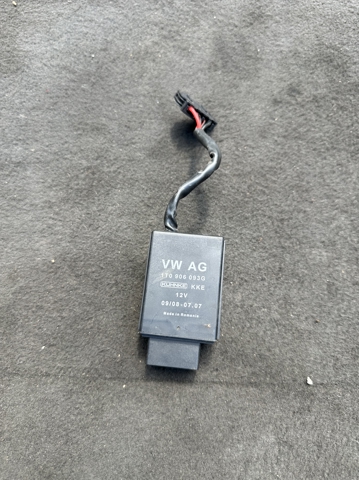 Блок управления топливного насоса 1T0906093G VAG