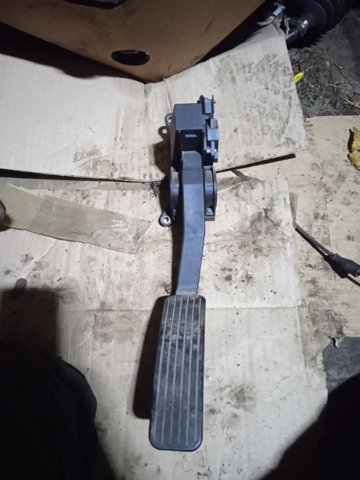 Педали газа 2055021000 SSANG YONG