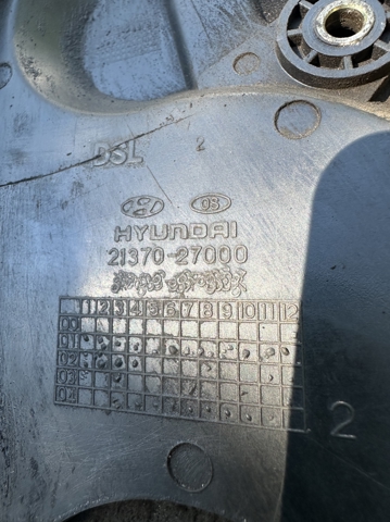 2137027000 HYUNDAI Нижняя защита ремня ГРМ купить в Хмельницкий