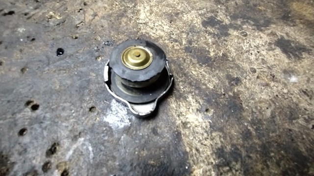 Пробка радиатора 2143050A02 NISSAN
