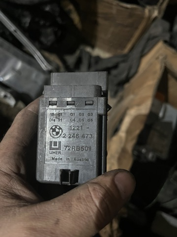 Реле свечей накаливания 2246473 BMW