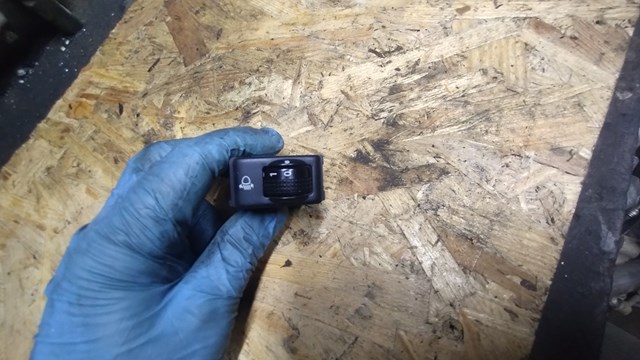 Кнопка корректора фар 25190EQ300 NISSAN