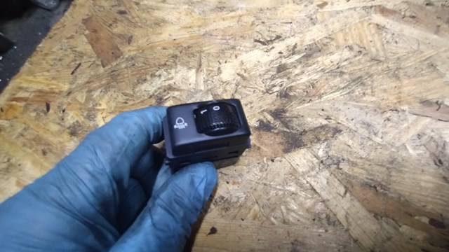 25190EQ300 NISSAN Кнопка (регулятор) корректора фар купить в Николаев