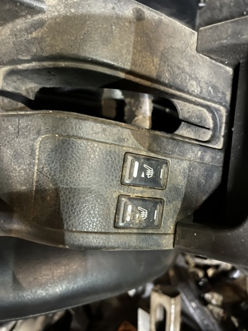 Кнопка включения обогрева сиденья 25500AX610 NISSAN