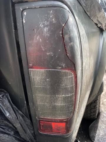 Правый стоп 265503S225 NISSAN