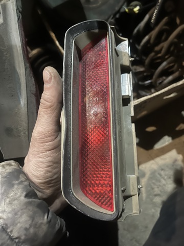 Стоп-сигнал заднего стекла 265900X001 NISSAN