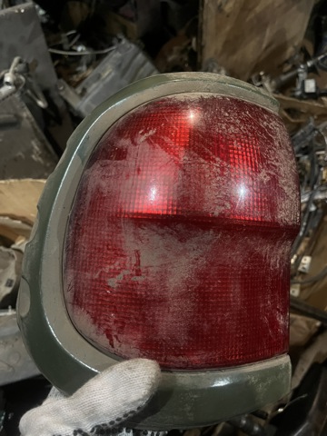 Задний левый стоп 268550X000 NISSAN