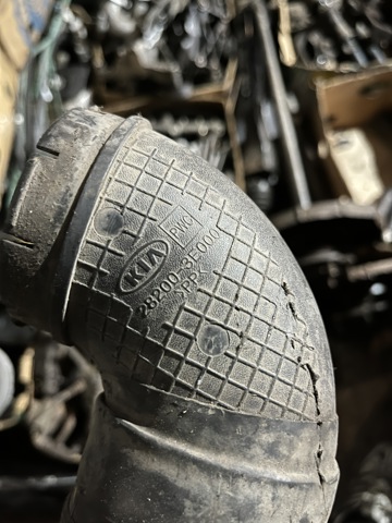 282003E000 HYUNDAI Патрубок воздушный, вход воздушного фильтра купить в Николаев