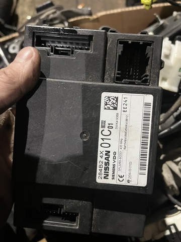 Блок управления систем комфорта 284B24X01C NISSAN